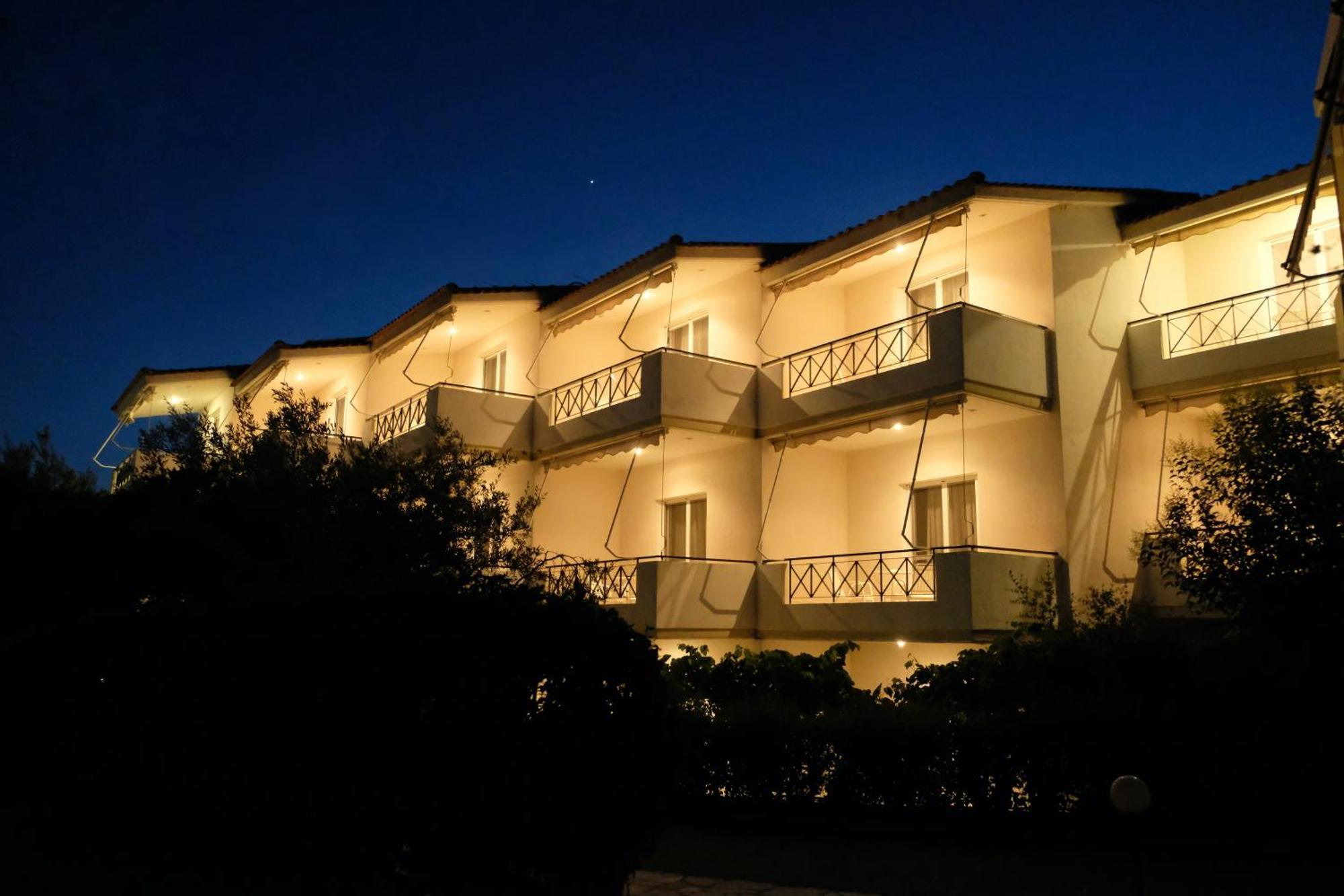 Lappas Rooms Rovies Exterior foto